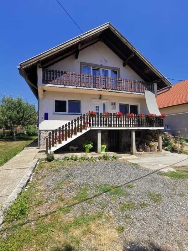Apartman Pavelic Lovinac  Exterior foto